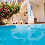 Beautiful 4 Bedroom With Private Jacuzzi Σαν Μιγκέλ ντε Αμπόνα