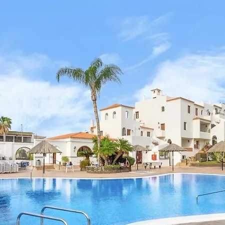 Beautiful 4 Bedroom With Private Jacuzzi