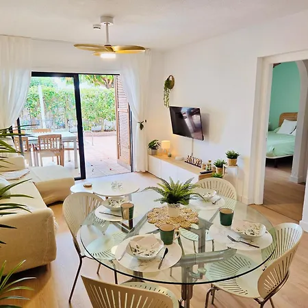 Beautiful 4 Bedroom With Private Jacuzzi San Miguel de Abona
