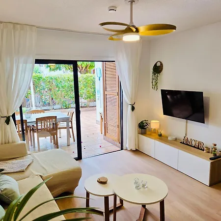 Daire Beautiful 4 Bedroom With Private Jacuzzi San Miguel de Abona
