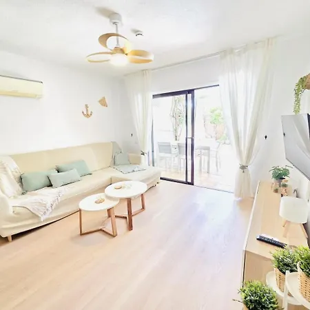 Beautiful 4 Bedroom With Private Jacuzzi San Miguel de Abona