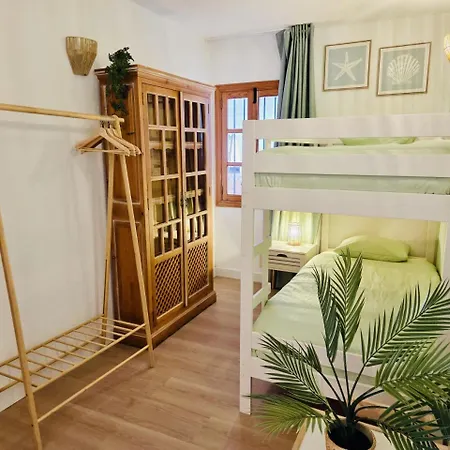 Beautiful 4 Bedroom With Private Jacuzzi Daire *