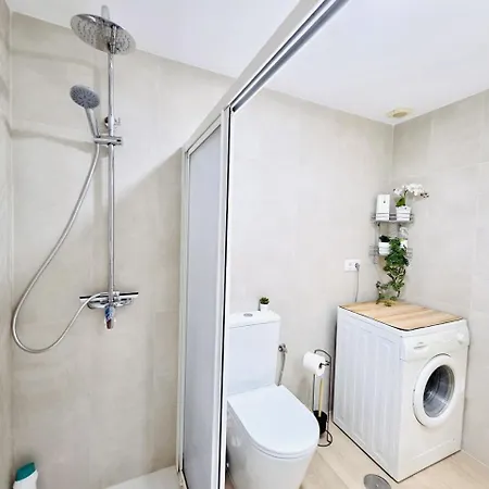 Beautiful 4 Bedroom With Private Jacuzzi San Miguel de Abona