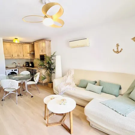 Beautiful 4 Bedroom With Private Jacuzzi Daire