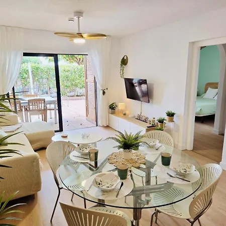 Daire Beautiful 4 Bedroom With Private Jacuzzi *