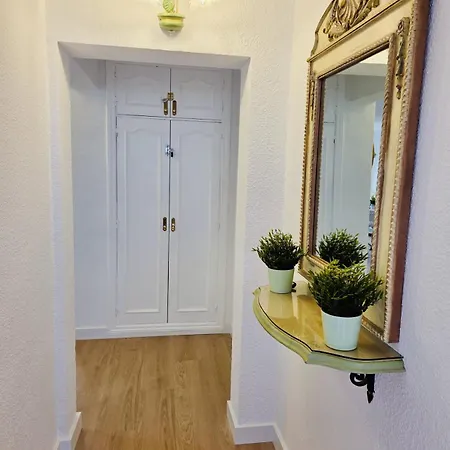 Beautiful 4 Bedroom With Private Jacuzzi
